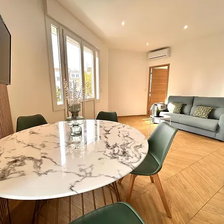 Amoremio - 4 Pers Neuf- Hyper Centre - Terrasse