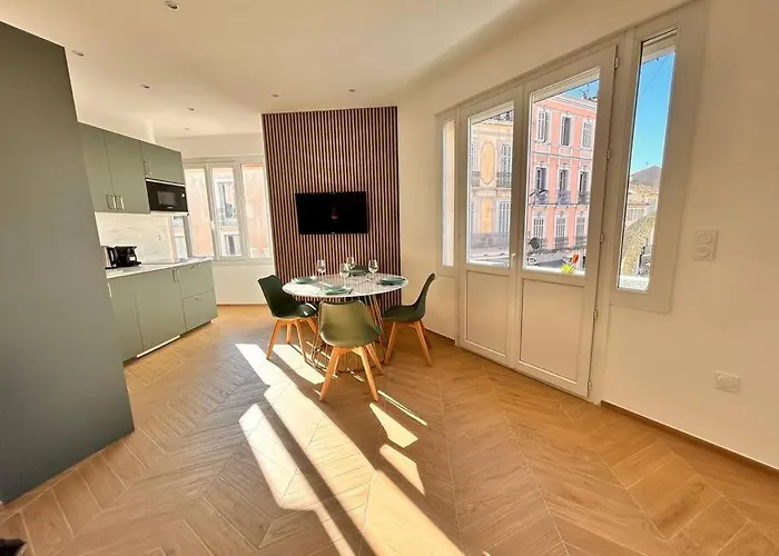 Amoremio - 4 Pers Neuf- Hyper Centre - Terrasse