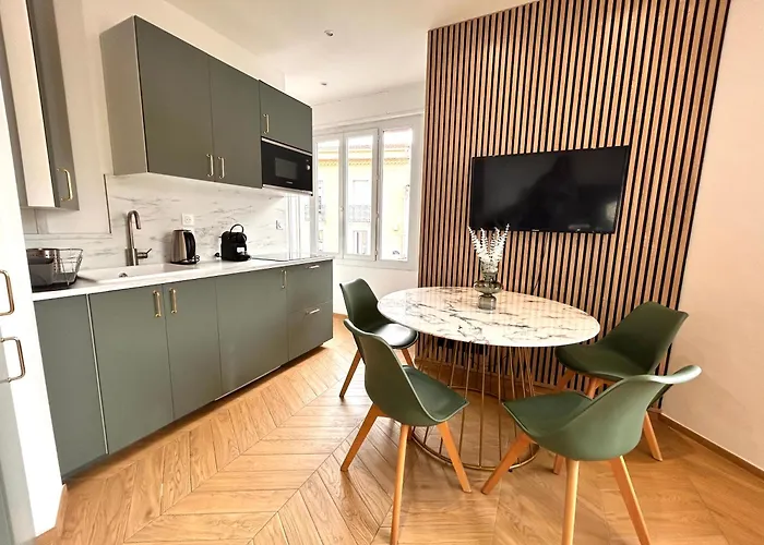 Amoremio - 4 Pers Neuf- Hyper Centre - Terrasse Saint-Raphaël