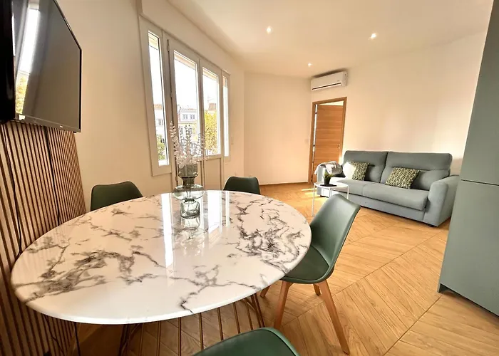 Amoremio - 4 Pers Neuf- Hyper Centre - Terrasse