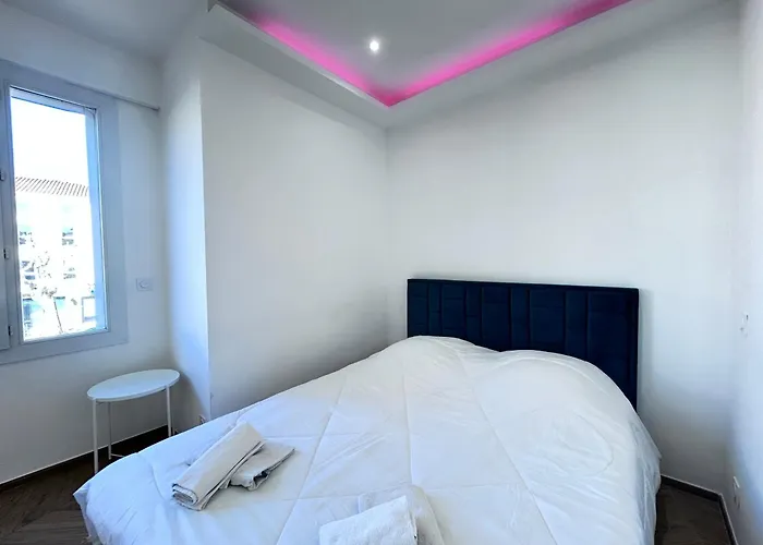 아파트 Amoremio - 4 Pers Neuf- Hyper Centre - Terrasse Saint-Raphaël